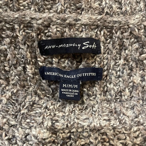 American Eagle Outfitters Women's Knit Sweater Size Medium - Picture 4 of 5